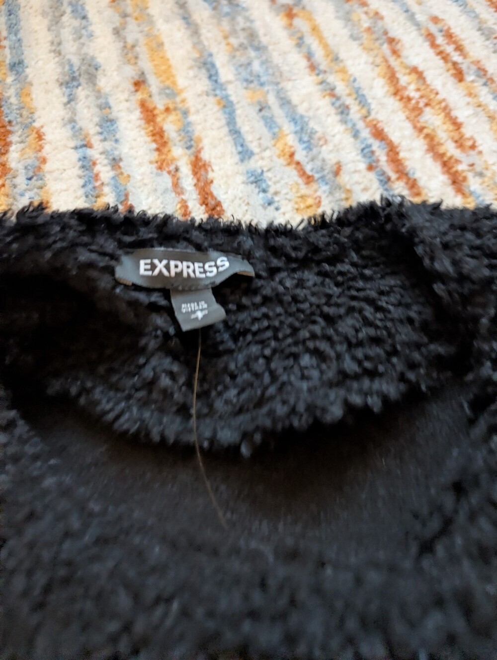 Women's Jacket - Picture 3 of 8
